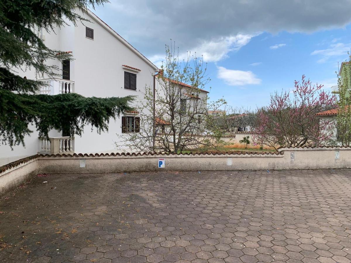 Apartman Dobric Fažana Esterno foto