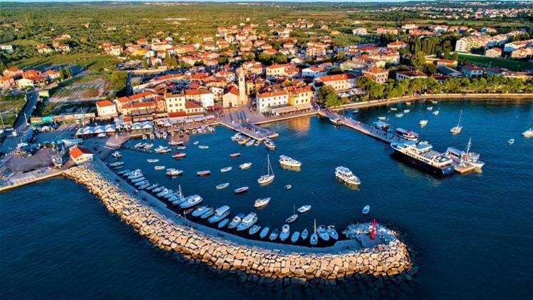 Apartman Dobric Fažana Esterno foto