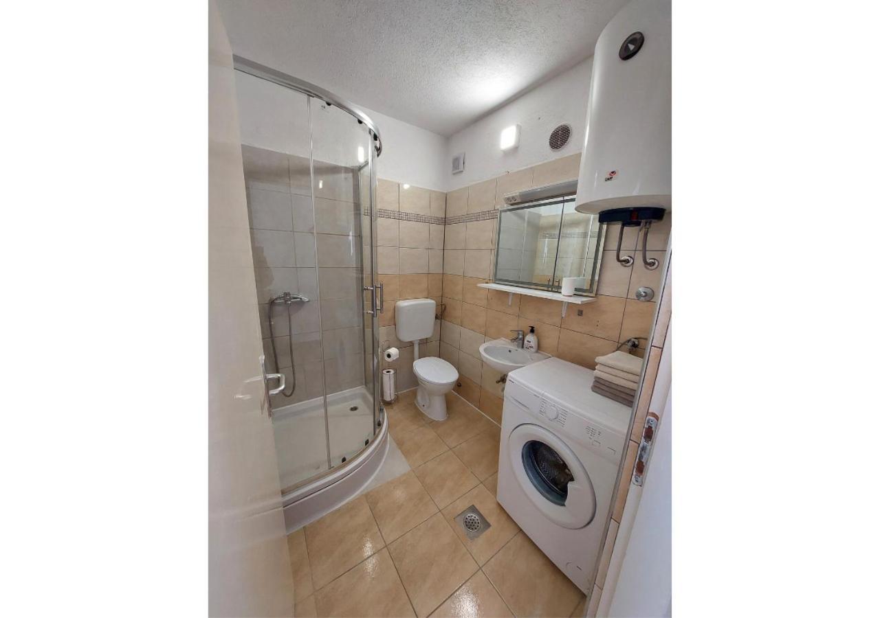 Apartman Dobric Fažana Esterno foto