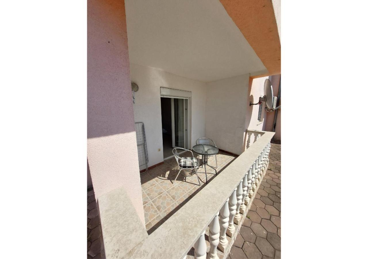 Apartman Dobric Fažana Esterno foto